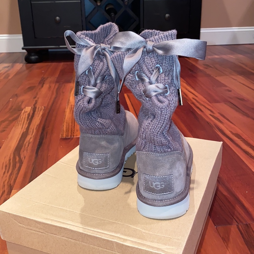 UGG Boots - Picture 2 of 9